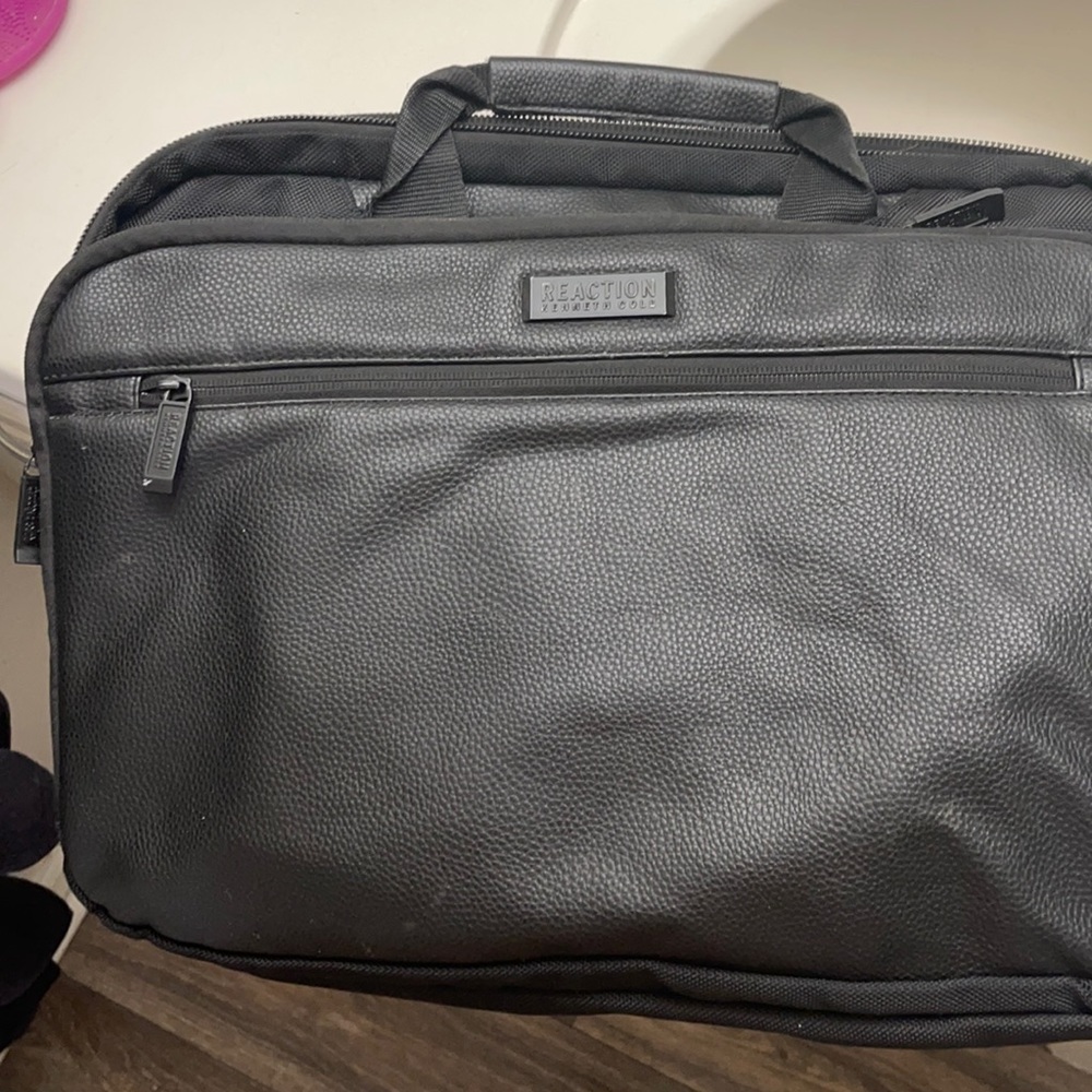 Kenneth Cole reaction briefcase